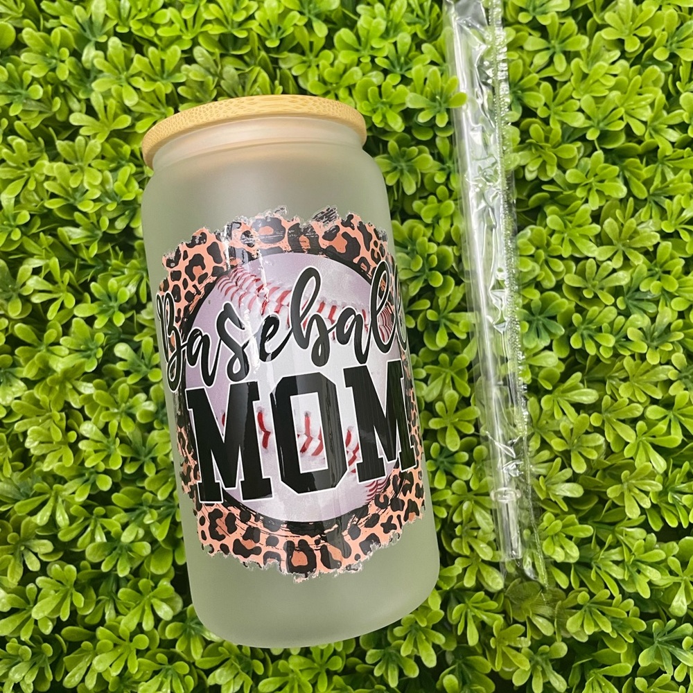 Baseball mom glass cup